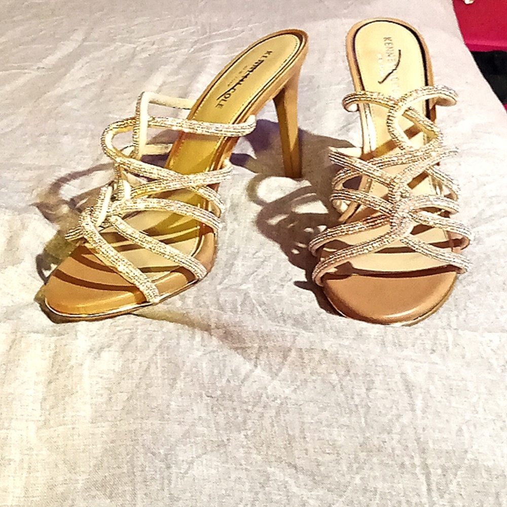 Kenneth Cole high heels, size 9,  cream